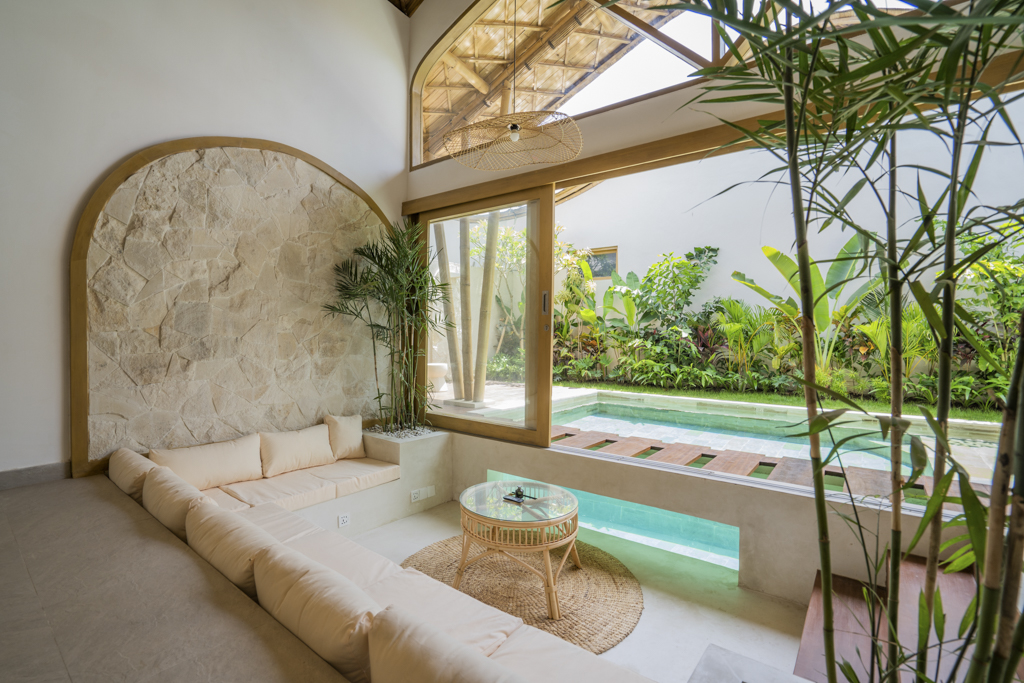 Villa Melambai is a tropical bamboo villa for sale with a high ROI in Canggu Bali