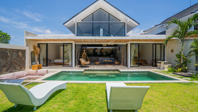 Villa Kahoni exterieur avec piscine pour investissement &agrave; bali avec Alpha Partner Bali.
